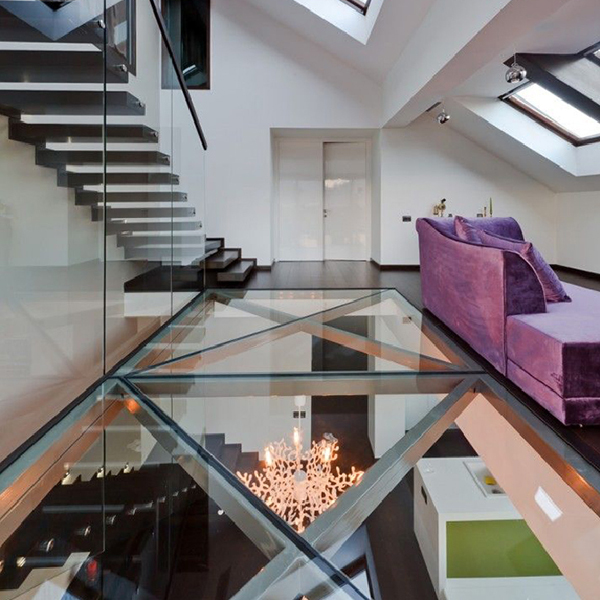 Dalle de sol en verre tri feuilleté (10.10.10/4 - 30mm)